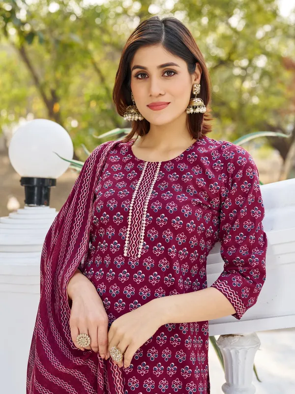 Violet_Pure_Cotton_Straight_Calf_Length_Round_Neck_Kurta_Sets_For_Women