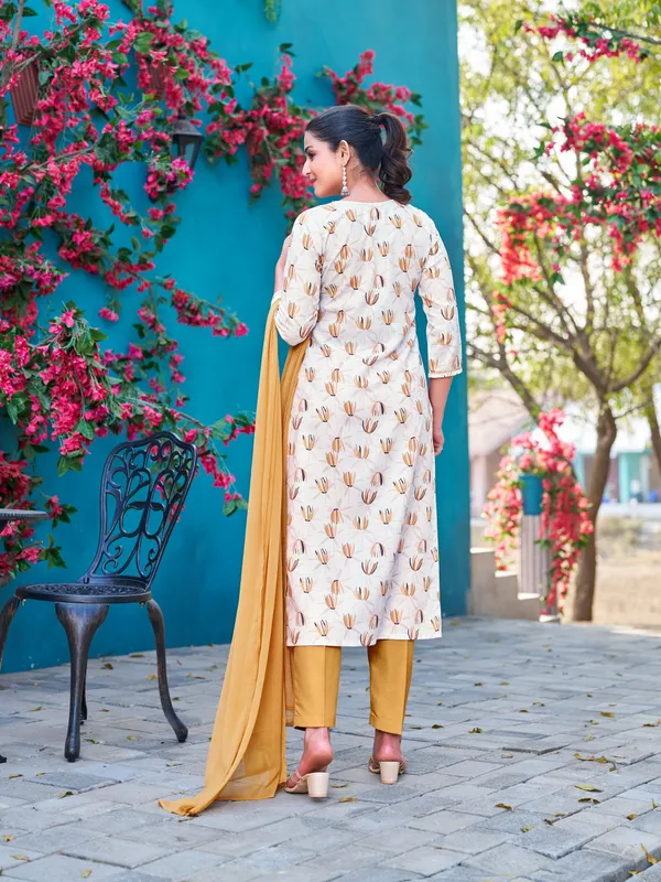 Off_White_Viscose_Rayon_Straight_Calf_Length_Round_Neck_Kurta_Sets_For_Women