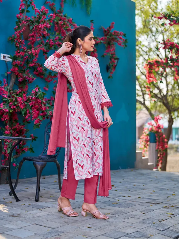 Off_White_Viscose_Rayon_Straight_Calf_Length_Shirt_Collar_Kurta_Sets_For_Women