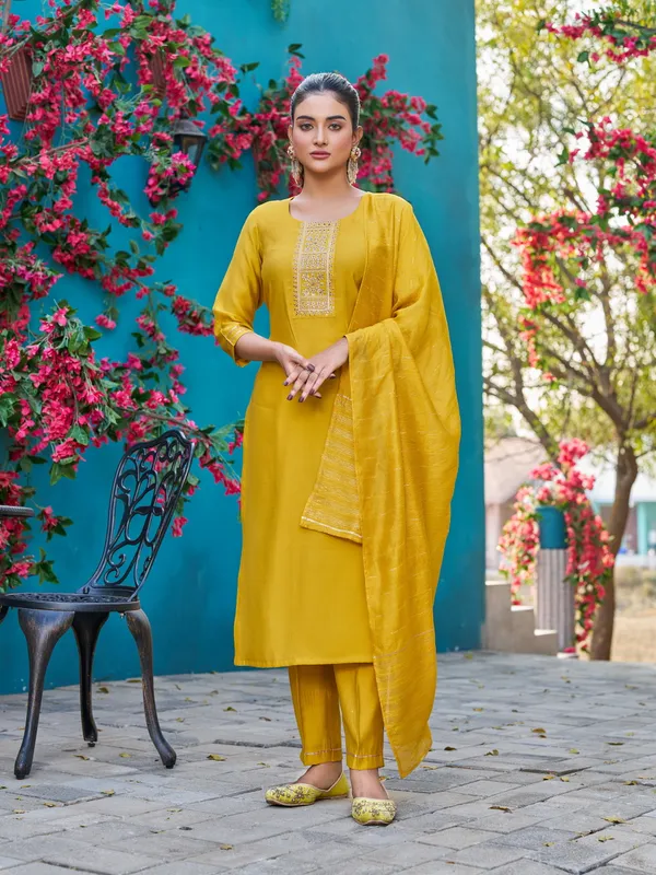 Mustard_Pure_Silk_Straight_Calf_Length_Round_Neck_Kurta_Sets_For_Women