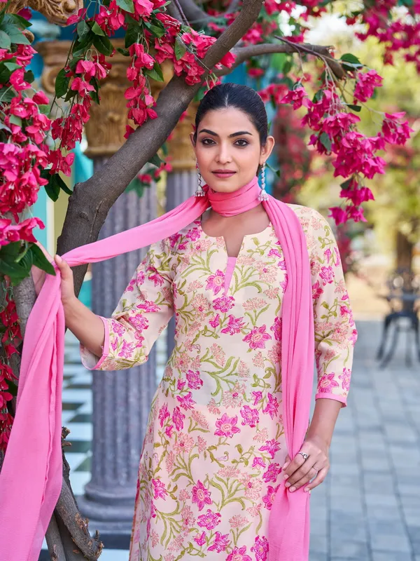 Off_White_Viscose_Rayon_Straight_Calf_Length_Boat_Neck_Kurta_Sets_For_Women