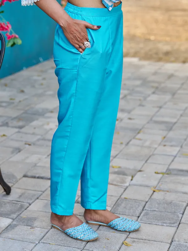 White_Viscose_Rayon_Straight_Calf_Length_V-Neck_Kurta_Sets_For_Women