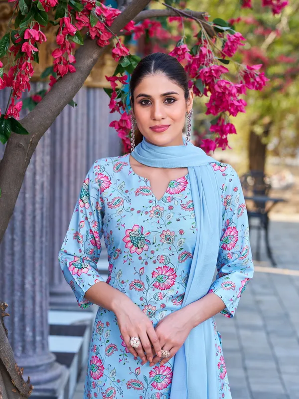 Blue_Viscose_Rayon_Straight_Calf_Length_Boat_Neck_Kurta_Sets_For_Women