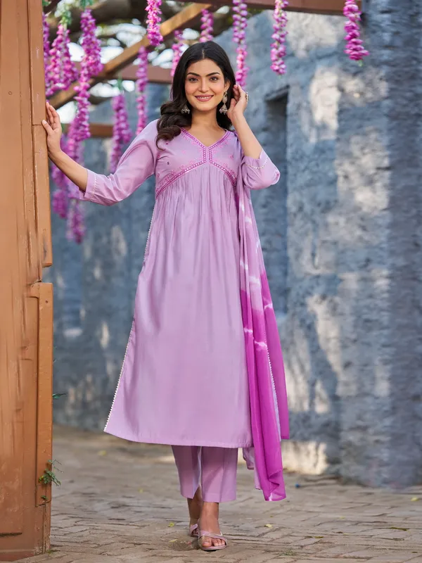 Purple_Pure_Silk_Straight_Calf_Length_V-Neck_Kurta_Sets_For_Women