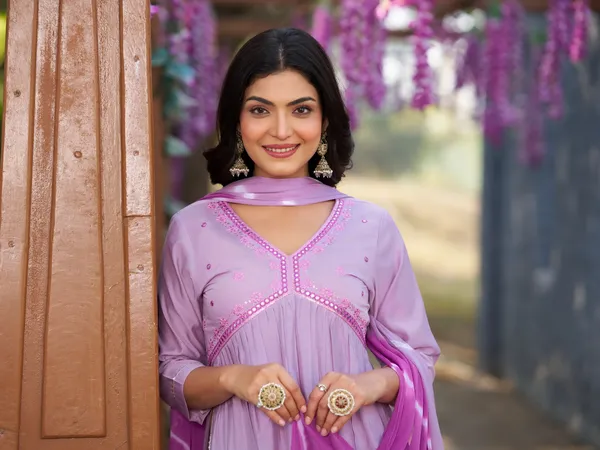 Purple_Pure_Silk_Straight_Calf_Length_V-Neck_Kurta_Sets_For_Women