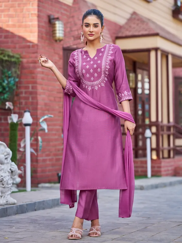 Mauve_Pure_Silk_Straight_Calf_Length_Boat_Neck_Kurta_Sets_For_Women