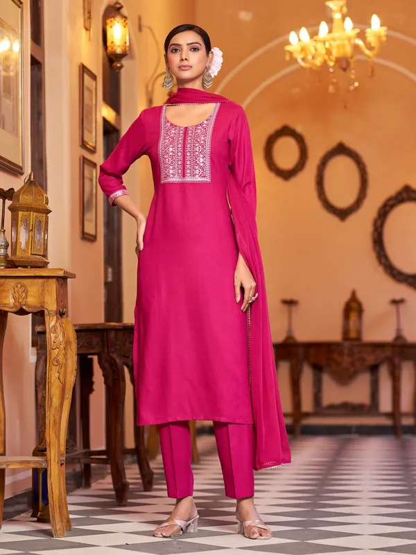 Pink_Viscose_Rayon_Straight_Calf_Length_Round_Neck_Kurta_Sets_For_Women