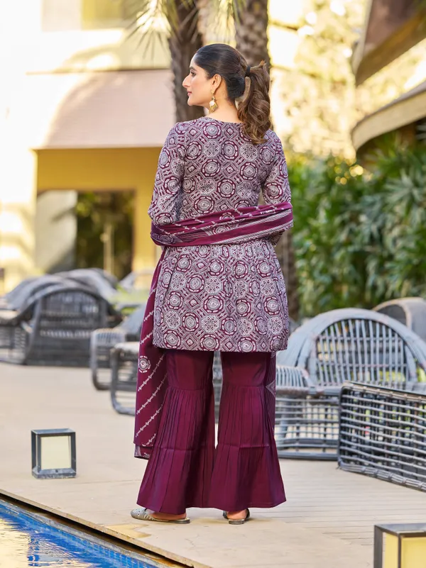 Violet_Pure_Silk_Straight_Calf_Length_Round_Neck_Kurta_Sets_For_Women