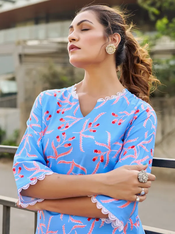 Blue_Viscose_Rayon_Straight_Calf_Length_Boat_Neck_Kurta_Sets_For_Women
