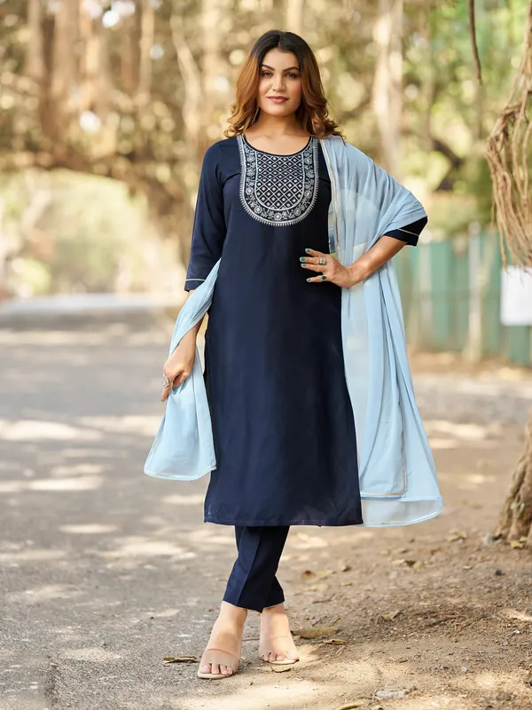 Navy_Blue_Viscose_Rayon_Straight_Calf_Length_Round_Neck_Kurta_Sets_For_Women