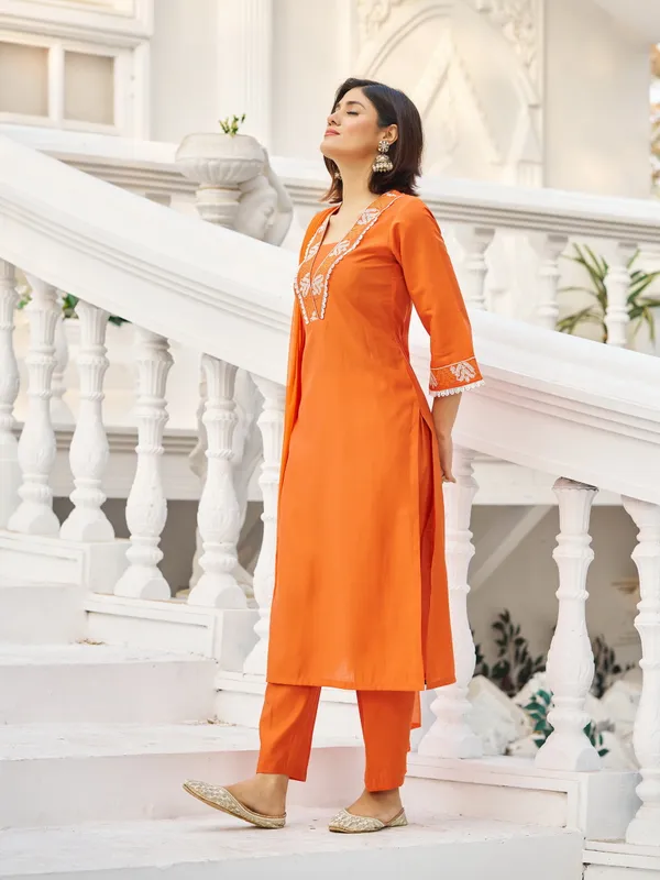 Orange_Pure_Silk_Straight_Calf_Length_V-Neck_Kurta_Sets_For_Women