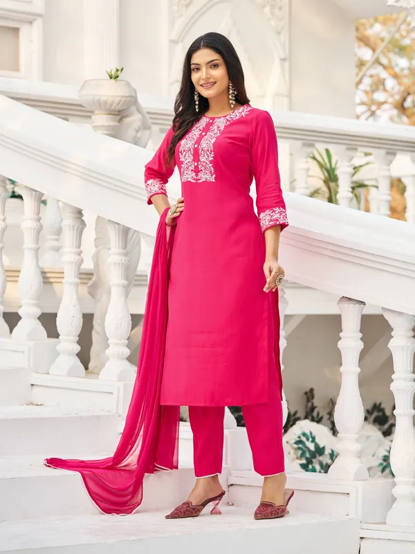Pink_Pure_Silk_Straight_Calf_Length_Round_Neck_Kurta_Sets_For_Women