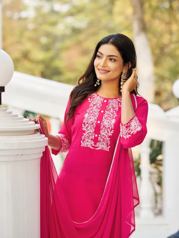 Pink_Pure_Silk_Straight_Calf_Length_Round_Neck_Kurta_Sets_For_Women