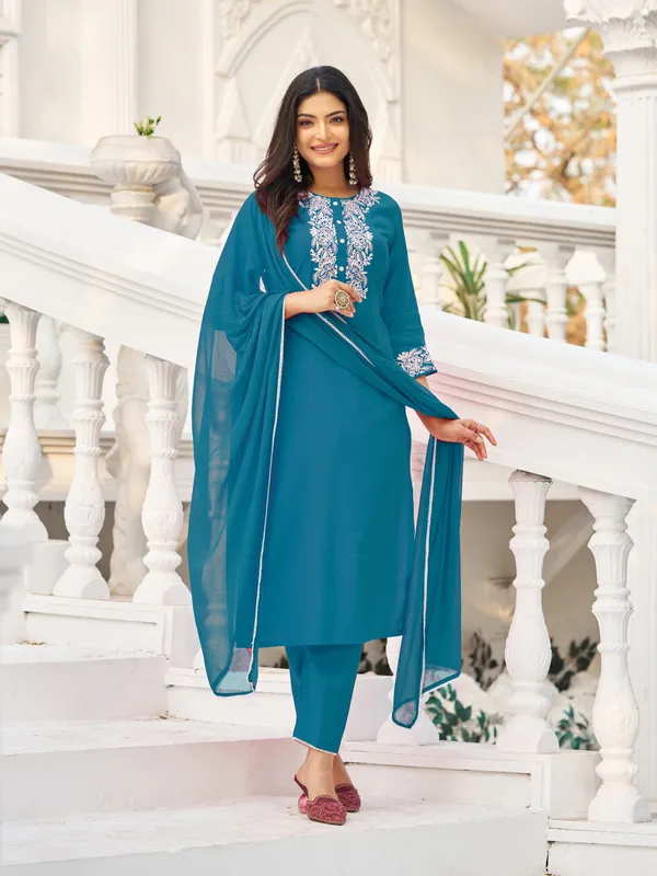 Blue_Pure_Silk_Straight_Calf_Length_Round_Neck_Kurta_Sets_For_Women