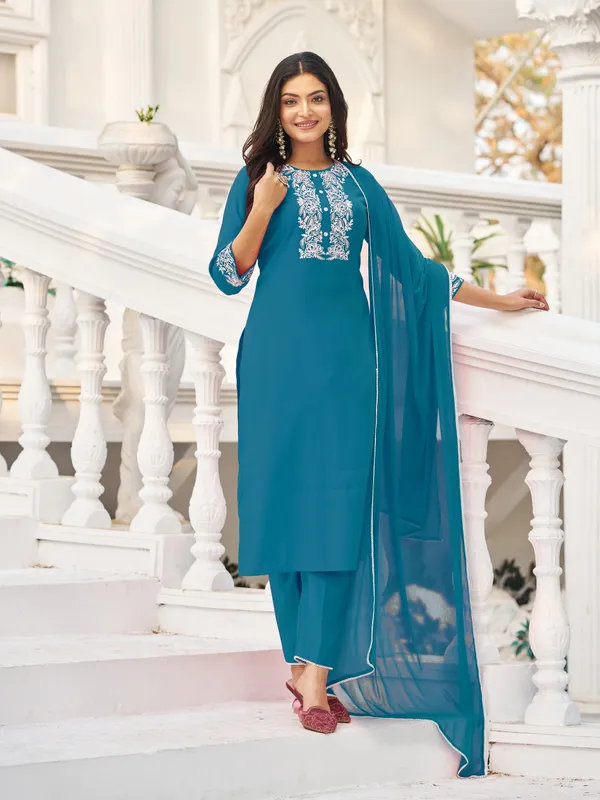 Blue_Pure_Silk_Straight_Calf_Length_Round_Neck_Kurta_Sets_For_Women