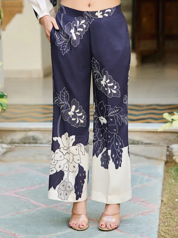 Navy_Blue_Silk_Blend_Shirt_Collar_Three-Quarter_Sleeves_Printed_Trending_Co-Ords_For_Women