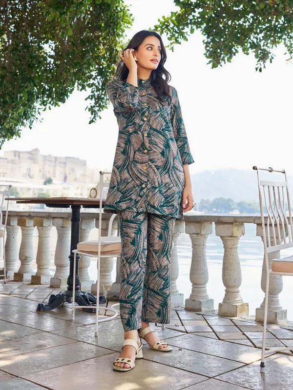Teal_Viscose_Rayon_Mandarin_Collar_Three-Quarter_Sleeves_Printed_Co-Ords_For_Women