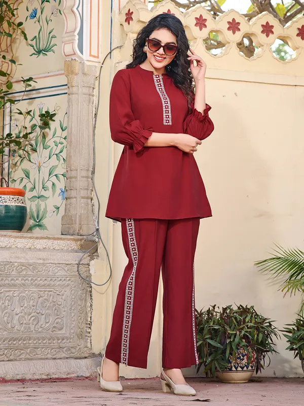 Maroon_Silk_Blend_Polo_Collar_Three-Quarter_Sleeves_Self_Design_Co-Ords_For_Women