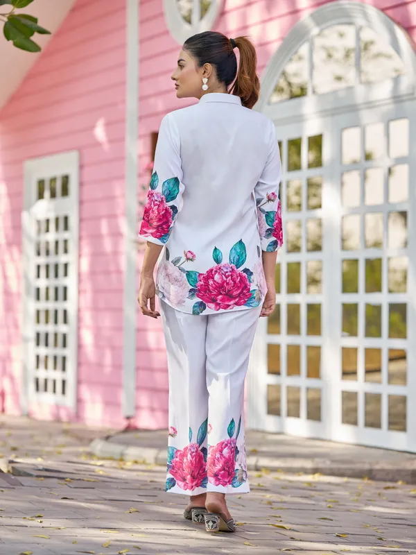 White_Viscose_Rayon_Shirt_Collar_Three-Quarter_Sleeves_Printed_Co-Ords_For_Women