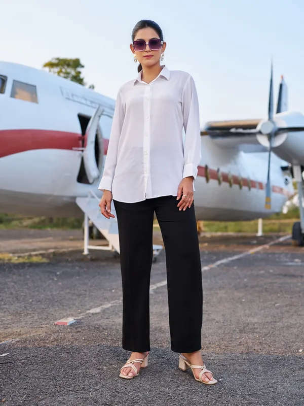 White_Pure_Silk_Shirt_Collar_Three-Quarter_Sleeves_Solid_Co-Ords_For_Women