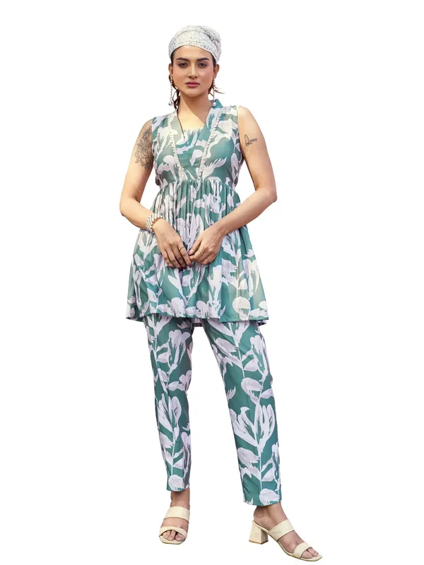 Green_Viscose_Rayon_Square_Neck_Three-Quarter_Sleeves_Printed_Co-Ords_For_Women