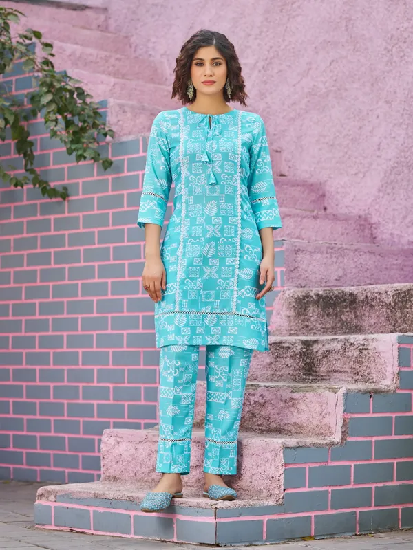 Blue_Viscose_Rayon_Round_Neck_Three-Quarter_Sleeves_Printed_Co-Ords_For_Women