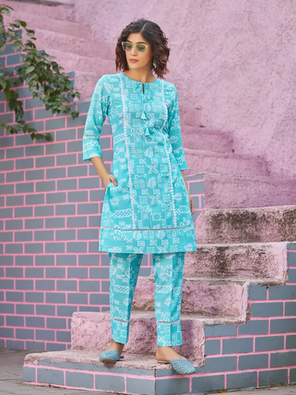 Blue_Viscose_Rayon_Round_Neck_Three-Quarter_Sleeves_Printed_Co-Ords_For_Women