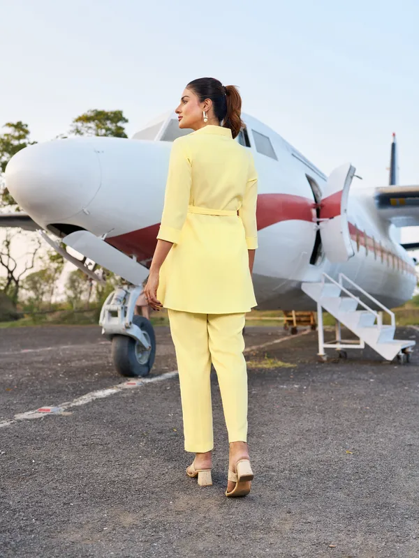 Yellow_Silk_Blend_Shirt_Collar_Three-Quarter_Sleeves_Solid_Co-Ords_For_Women