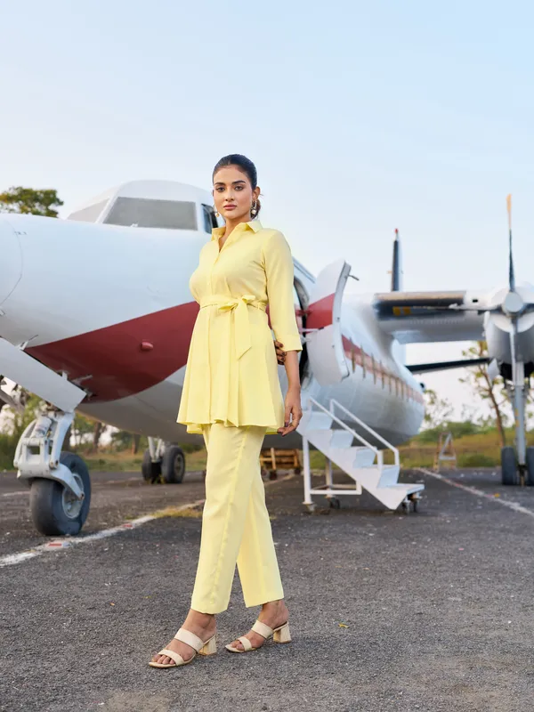 Yellow_Silk_Blend_Shirt_Collar_Three-Quarter_Sleeves_Solid_Co-Ords_For_Women