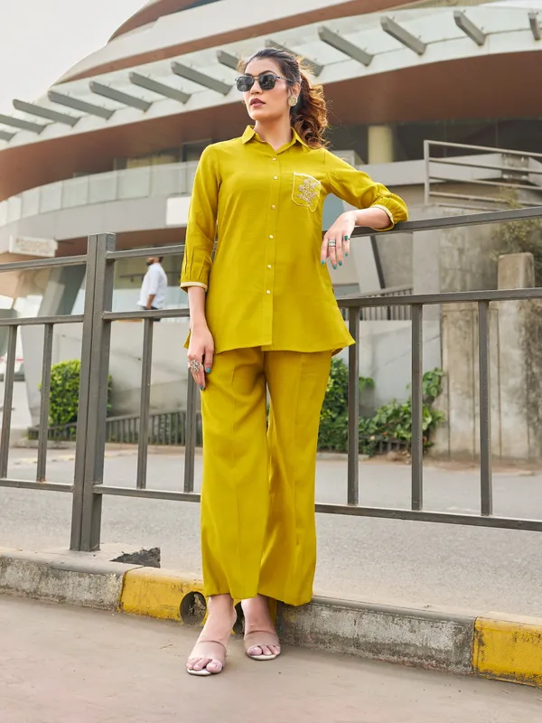 Mustard_Pure_Silk_Shirt_Collar_Three-Quarter_Sleeves_Self_Design_Co-Ords_For_Women