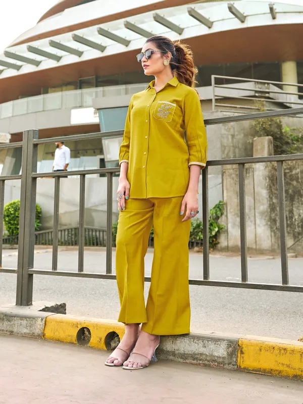Mustard_Pure_Silk_Shirt_Collar_Three-Quarter_Sleeves_Self_Design_Co-Ords_For_Women