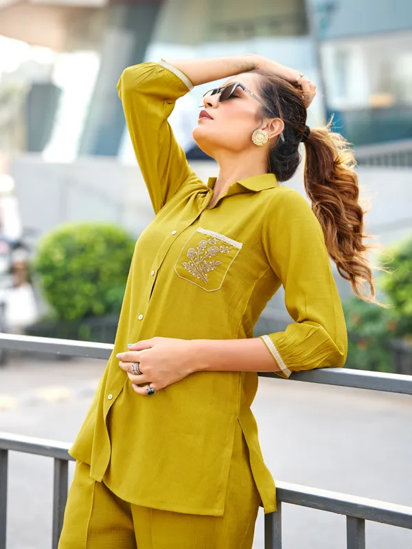 Mustard_Pure_Silk_Shirt_Collar_Three-Quarter_Sleeves_Self_Design_Co-Ords_For_Women