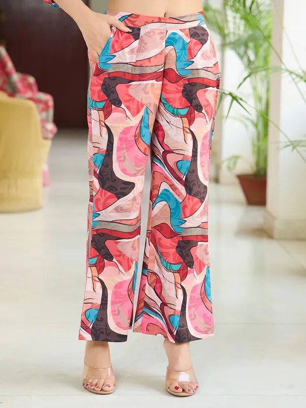 Multicolor_Silk_Blend_V-Neck_Three-Quarter_Sleeves_Printed_Co-Ords_For_Women