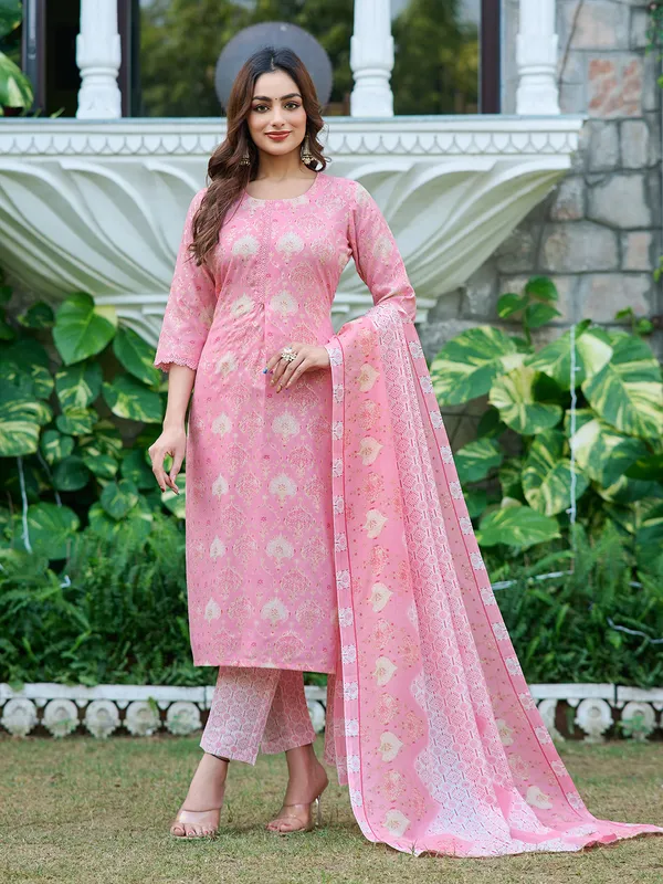 Pink_Silk_Blend_Straight_Calf_Length_Round_Neck_Kurta_Sets_For_Women