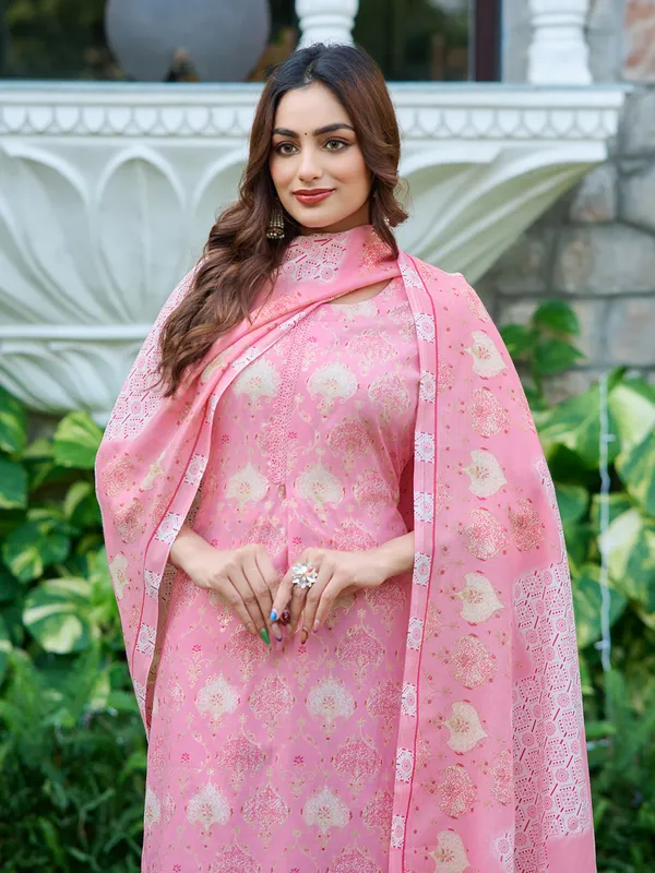 Pink_Silk_Blend_Straight_Calf_Length_Round_Neck_Kurta_Sets_For_Women