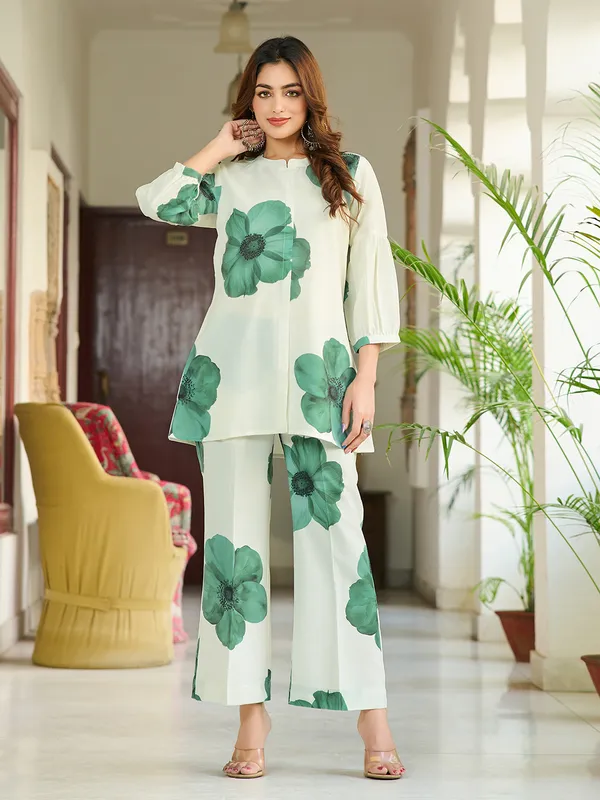 Lime_Green_Silk_Blend_Round_Neck_Three-Quarter_Sleeves_Printed_Trending_Co-Ords_For_Women