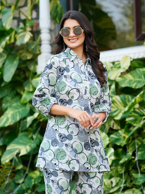 Grey_Silk_Blend_Shirt_Collar_Three-Quarter_Sleeves_Printed_Co-Ords_For_Women