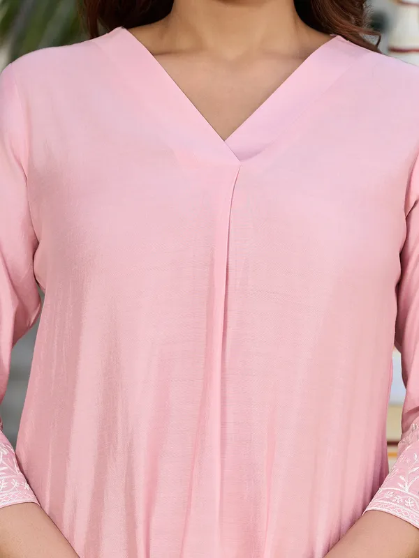 DUSTY_PINK_Viscose_Rayon_Viscose_Rayon_Self_Design_1_Top_:_1_Pant_Co-Ord_Sets_For_Women