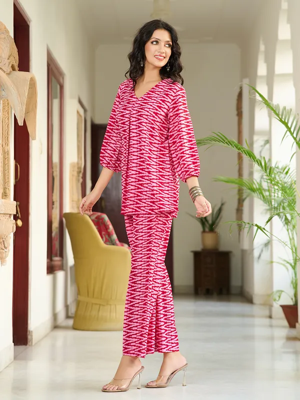 Maroon_Polyester_V-Neck_Three-Quarter_Sleeves_Printed_Co-Ords_For_Women