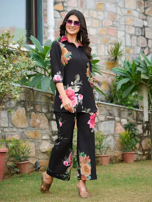 Black_Silk_Blend_Shirt_Collar_Three-Quarter_Sleeves_Printed_Trending_Co-Ords_For_Women