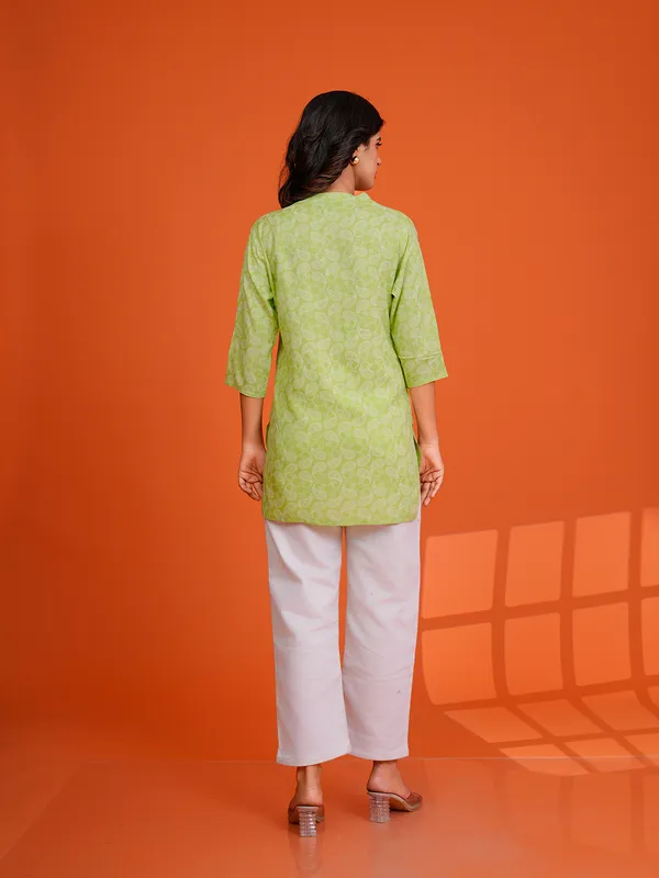 PARROT_GREEN_Viscose_Rayon__Printed_Tunic_for_women