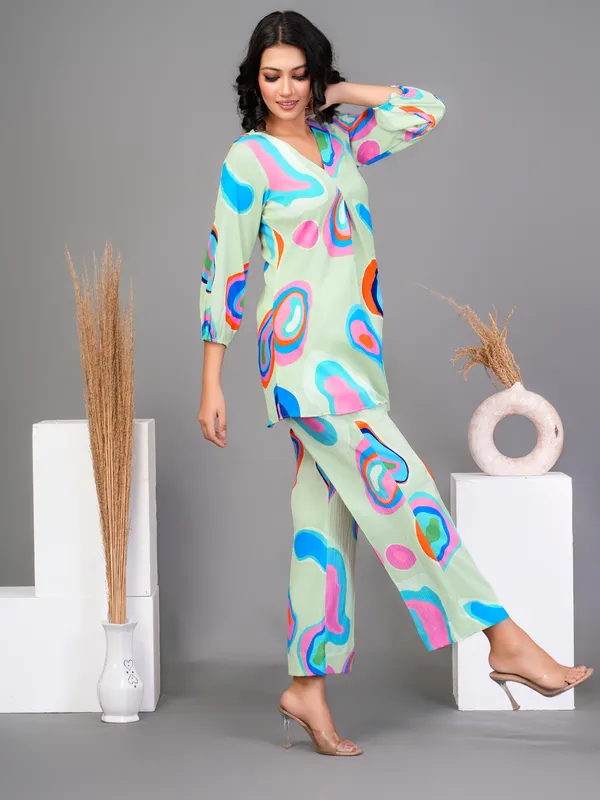 Lime_Green_Silk_Blend_V-Neck_Three-Quarter_Sleeves_Printed_Co-Ords_For_Women