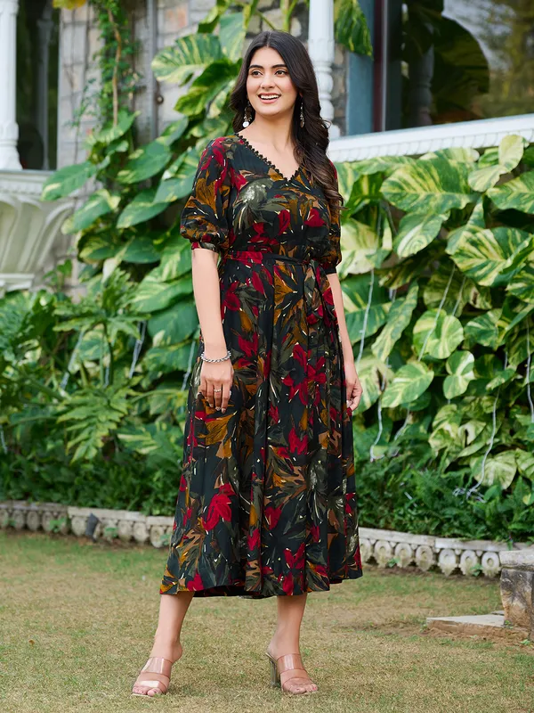 BLACK_Cotton_Silk_V-Neck_Printed_Tunic_for_women