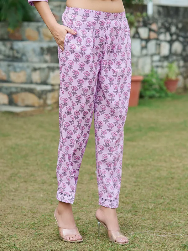 Purple_Silk_Blend_Straight_Calf_Length_Sweetheart_Neck_Kurta_Sets_For_Women