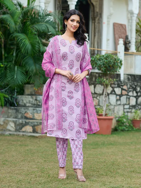 Purple_Silk_Blend_Straight_Calf_Length_Sweetheart_Neck_Kurta_Sets_For_Women