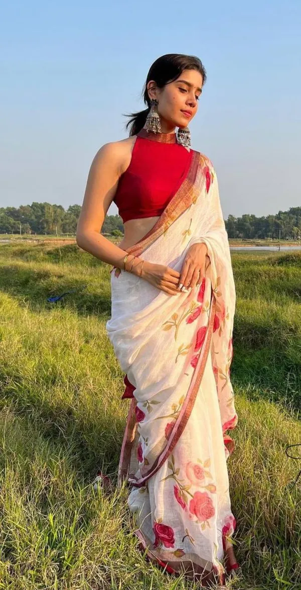 White_&_Maroon_Premium_Soft_linen_Cotton_Saree_For_Women