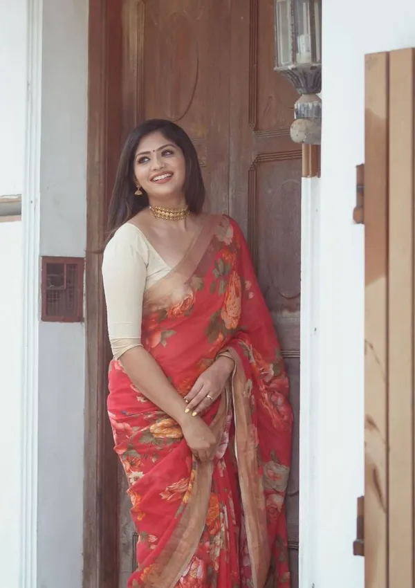 Red_Premium_Soft_linen_Cotton_Saree_For_Women