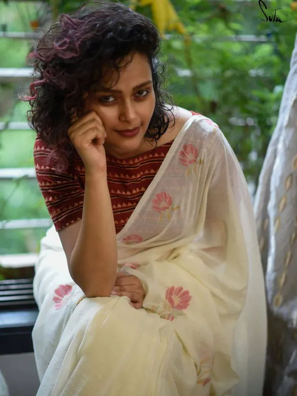 White_Premium_Soft_linen_Cotton_Saree_For_Women