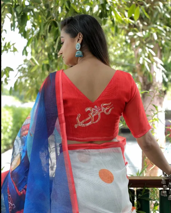 BEAUTIFUL_White_&_Blue_Colour_Premium_Saree