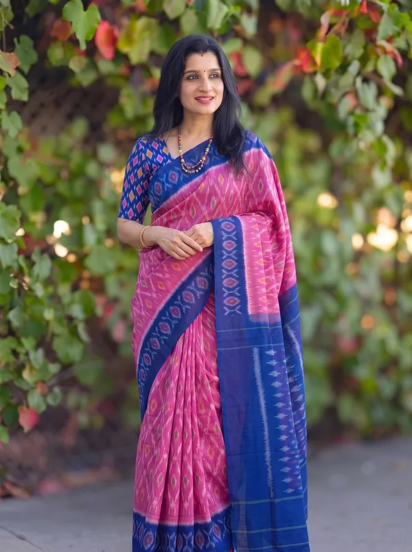 Beautiful_Pink_and_Blue_Colour_Ikkat_Print_Saree